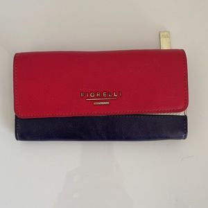 Vintage Fiorelli PU wallet.